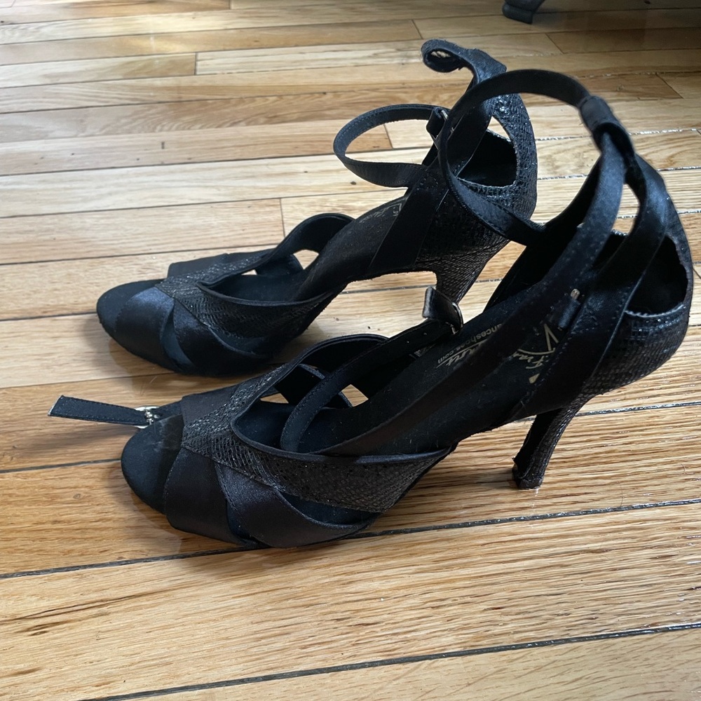 GFranco Raven black salsa shoes size 8. 3.5 inch straight heel - slightly worn